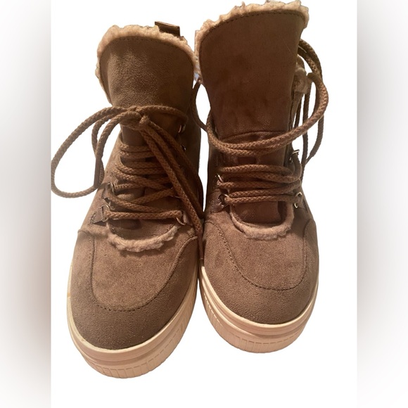 Platform Hightops - Picture 3 of 9